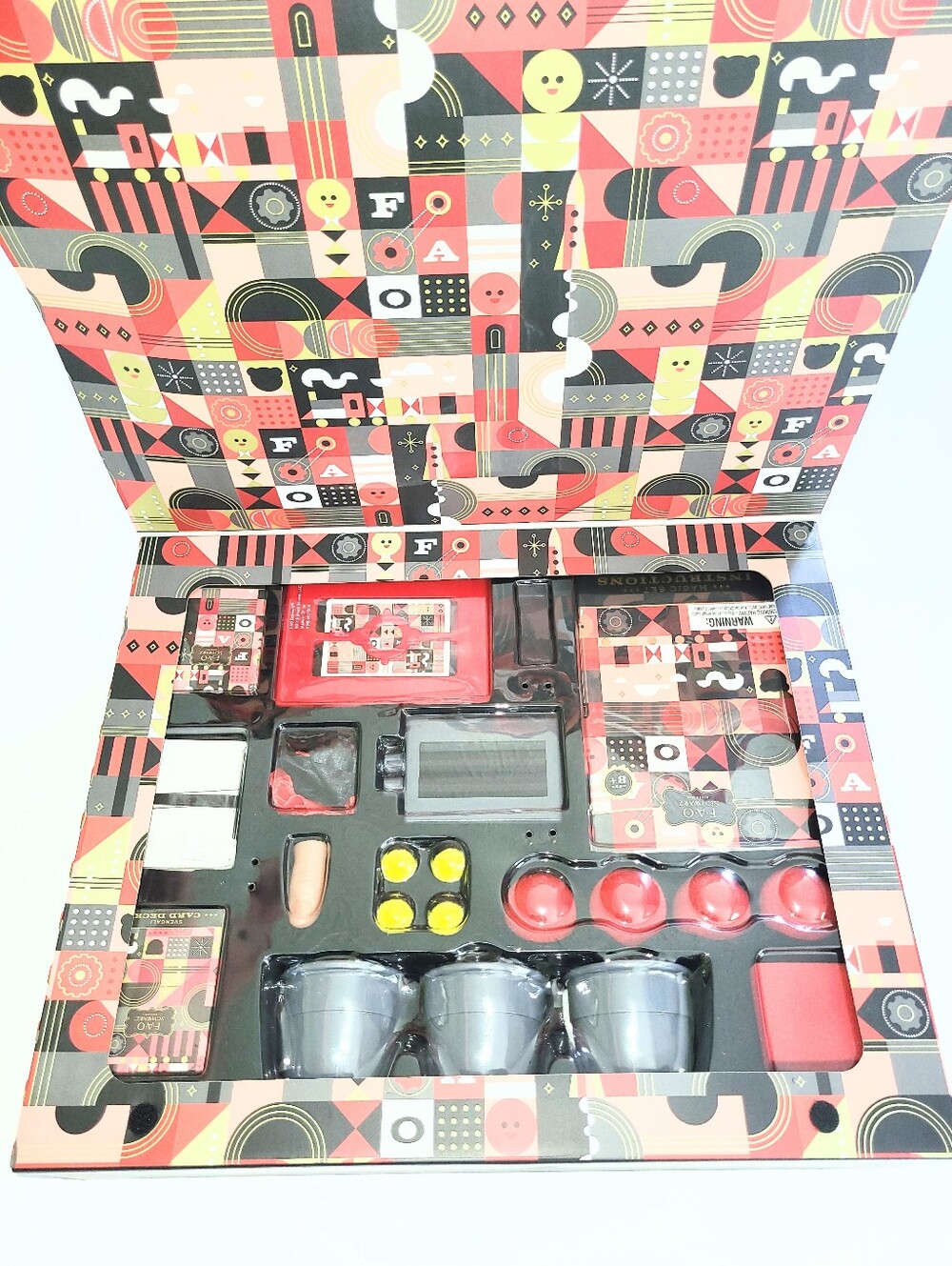 NIB FAO Schwarz Ultimate Magic Set 24 Piece Kit 275 Magic Tricks